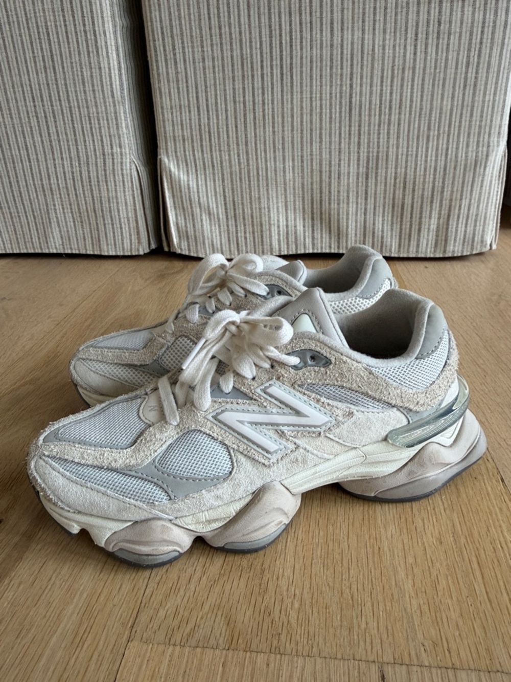 New Balance Cream and Light Gray Retro Runner Sneakers - Picture 3 of 4